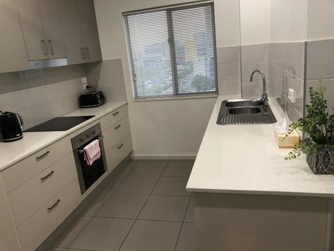 Darwin-Ocean Views, Tropical Getaway, Pool & Aircon - Accommodation Kalgoorlie 10