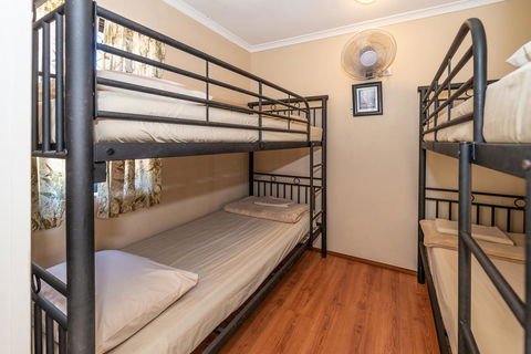 Oasis Tourist Park - Accommodation Kalgoorlie 17