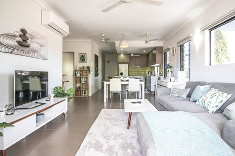 ZEN QUEST - The NOMADS PAD Near Nightcliff Markets & Sunset Foreshore - Accommodation Kalgoorlie 1