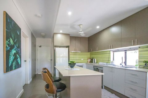 ZEN QUEST - The NOMADS PAD Near Nightcliff Markets & Sunset Foreshore - Accommodation Kalgoorlie 27