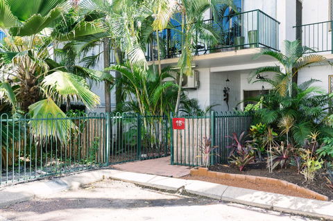 CitySide Apartment - 2 Bedroom With Private Courtyard - Accommodation Kalgoorlie 6