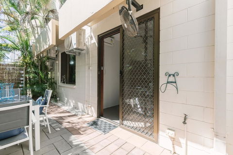 CitySide Apartment - 2 Bedroom With Private Courtyard - Accommodation Kalgoorlie 10