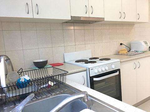 Cozy Room For A Great Stay In Darwin - Excellent Location - Accommodation Kalgoorlie 1