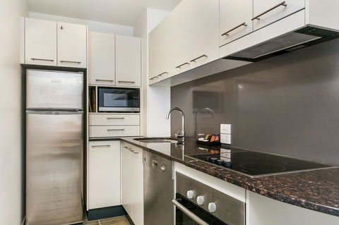 Lennox Holiday Apartments - Accommodation Kalgoorlie 36