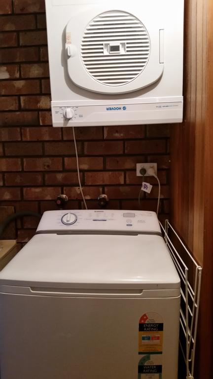 Bott's Beach Retreat - Accommodation Kalgoorlie 2