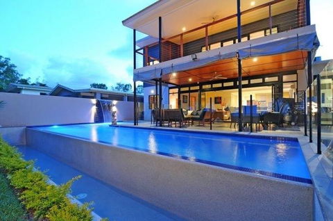 Bramston Beach - Luxury Holiday House - Accommodation Kalgoorlie 0