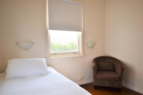 Breakers 3 2 Hill Street - Accommodation Kalgoorlie 3