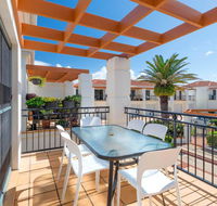 Breakers Block 3 - Unit 2 - Pool in complex - across the road from the beach - Accommodation Kalgoorlie
