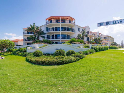 Breakers Block 3 - Unit 2 - Pool In Complex - Across The Road From The Beach - Accommodation Kalgoorlie 1