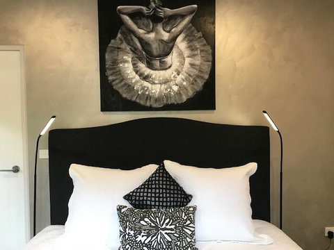 Bridal Falls Cottage - Accommodation Kalgoorlie 2