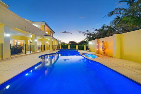 Bridgewings Lighthouse Beach - Accommodation Kalgoorlie 0