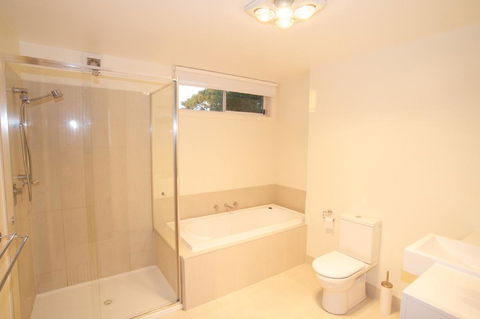 Broadbeach Inverloch Resort - Accommodation Kalgoorlie 1