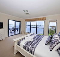 Brookwater- Waterfront on Lake Mulwala - Accommodation Kalgoorlie