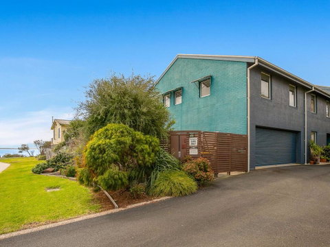 By The Shore - Accommodation Kalgoorlie 0