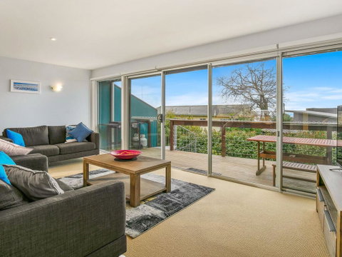 By The Shore - Accommodation Kalgoorlie 1