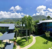 Cairns Adventure Lodge - Cook your own meals in your private Kitchen includes Dishwasher Washing Machine - Accommodation Kalgoorlie