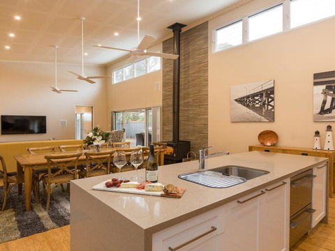 Callala Breeze - Access To Indoor Community Pool - Accommodation Kalgoorlie 0