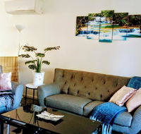 Camelias Boutique Cottage in Dianella - Accommodation Kalgoorlie