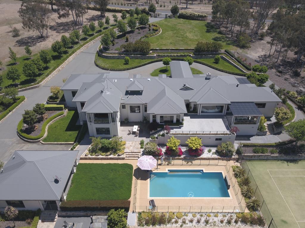 Sutton NSW Accommodation Kalgoorlie