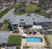 Canberra Luxury Estate - Accommodation Kalgoorlie