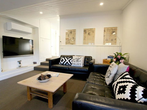 Cara - Accommodation Kalgoorlie 0