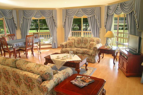 Carolynnes Cottages - Accommodation Kalgoorlie 2