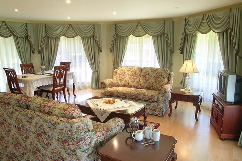 Carolynnes Cottages - Accommodation Kalgoorlie 3