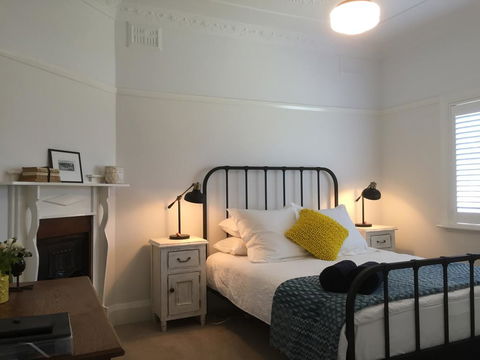 Casey Street Cottage Suite - Accommodation Kalgoorlie 1