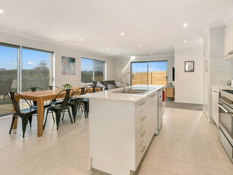 Cazamy Coastal - Accommodation Kalgoorlie 0