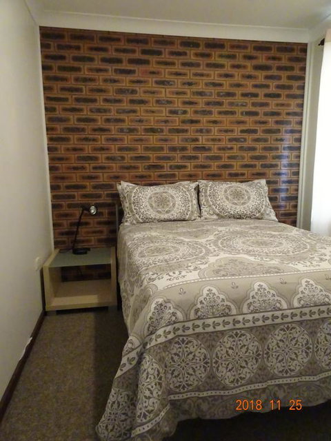 CCC - Central Clean Comfortable Apartment - Accommodation Kalgoorlie 3