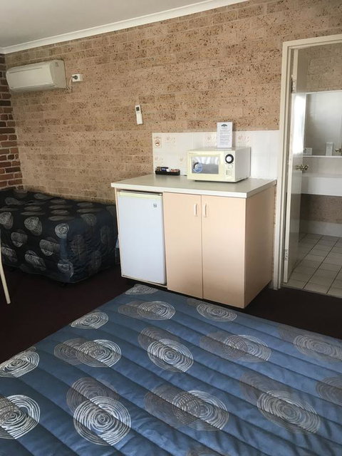 Cedar Lodge Motel - Accommodation Kalgoorlie 3
