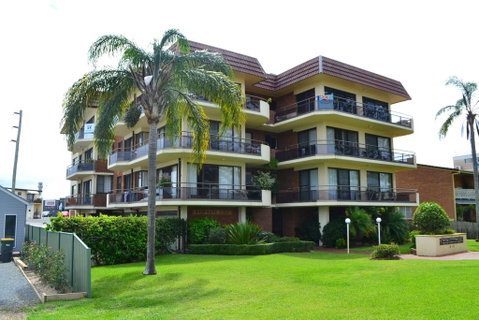 Champagne Court 10 - Accommodation Kalgoorlie 1