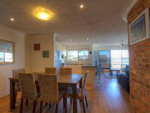 Champagne Court 10 - Accommodation Kalgoorlie 3