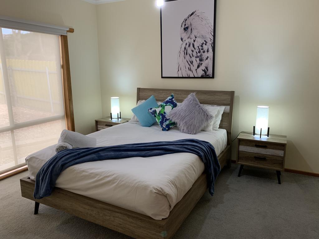 Kennington VIC Accommodation Kalgoorlie