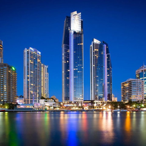 Circle On Cavil Holidays Gold Coast - Accommodation Kalgoorlie 3