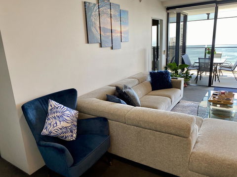 Circle On Cavill Ocean Views In The Heart Of Paradise!!! - Accommodation Kalgoorlie 2