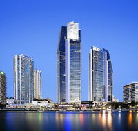 Circle On Cavill Sky Home- Holidays Gold Coast - Accommodation Kalgoorlie