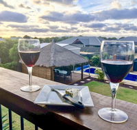 Coastal Paradise Holiday Home Swimming Pool  WiFi - Accommodation Kalgoorlie