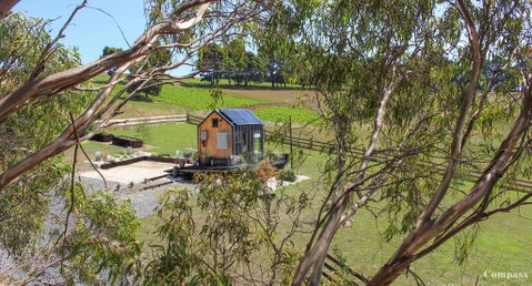Compass Hut - Accommodation Kalgoorlie 2