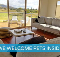 Contemporary Golf Course Frontage 3BR - Accommodation Kalgoorlie