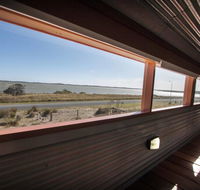 Coorong Aurora - breathtaking waterfront escape - Accommodation Kalgoorlie