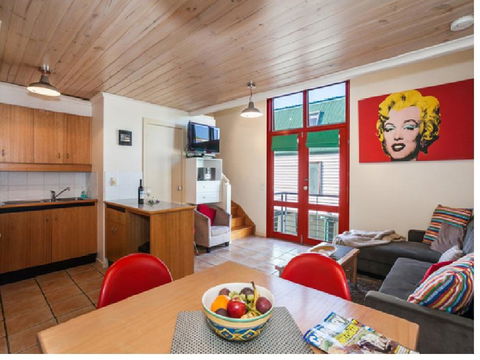 Cora Lynn - Apartment 18 - Accommodation Kalgoorlie 1