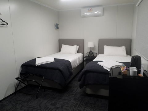 Cornwall House Accommodation - Accommodation Kalgoorlie 1