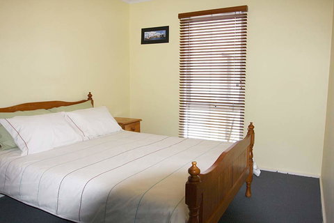 Corsair Breeze - Accommodation Kalgoorlie 0