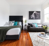 Cosy nook in inner-city Victorian mansion - Accommodation Kalgoorlie