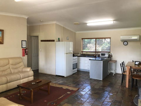 Country Cottages Of Bridgetown - Accommodation Kalgoorlie 2