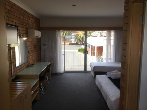 Court Street Motel - Accommodation Kalgoorlie 0