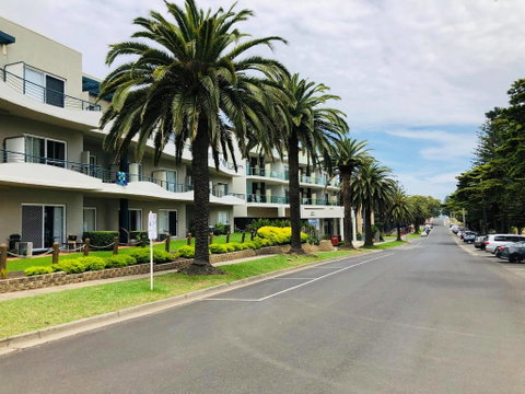 Cowes Partner Retreat - Beachfront - Accommodation Kalgoorlie 1