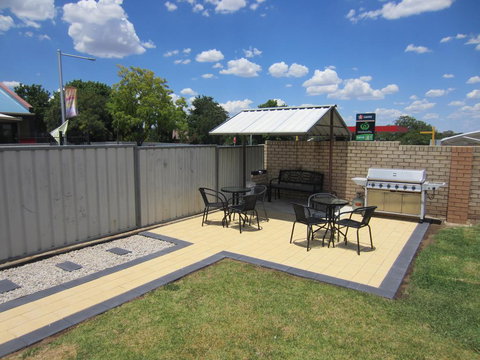 Cowra Crest Motel - Accommodation Kalgoorlie 1