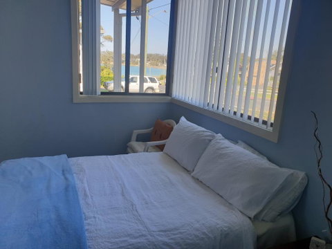 Cozy Beach Weekender - Accommodation Kalgoorlie 0